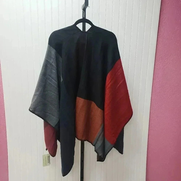 L.I.B Colorblock Cape Brand New - Picture 4 of 7